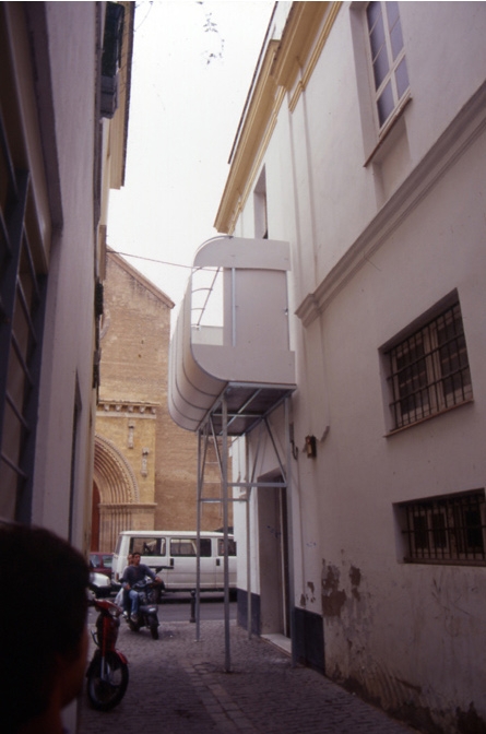 1_Santiago Cirugeda_Scaffolding 1998_Seville